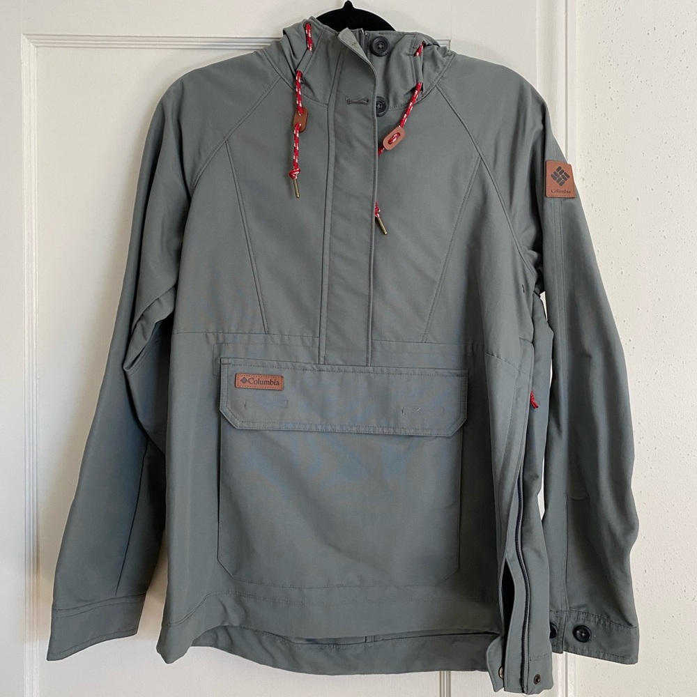 Woman’s Columbia Anorak Jacket